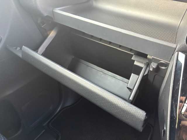 ダイハツ タント カスタム X 大阪府 2023(令5)年 1.4万km ブラックマイカメタリック/ファイアークォーツレッドメタリック 2トーン 純正ナビ/バックカメラ/フルセグ/両側パワースライドドア/スマートアシスト/シートヒーター/ハーフレザーシート/純正アルミホイール/LEDヘッドライト/プッシュスタート/スマートキー