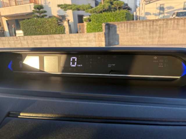 ダイハツ タント カスタム X 大阪府 2023(令5)年 1.4万km ブラックマイカメタリック/ファイアークォーツレッドメタリック 2トーン 純正ナビ/バックカメラ/フルセグ/両側パワースライドドア/スマートアシスト/シートヒーター/ハーフレザーシート/純正アルミホイール/LEDヘッドライト/プッシュスタート/スマートキー