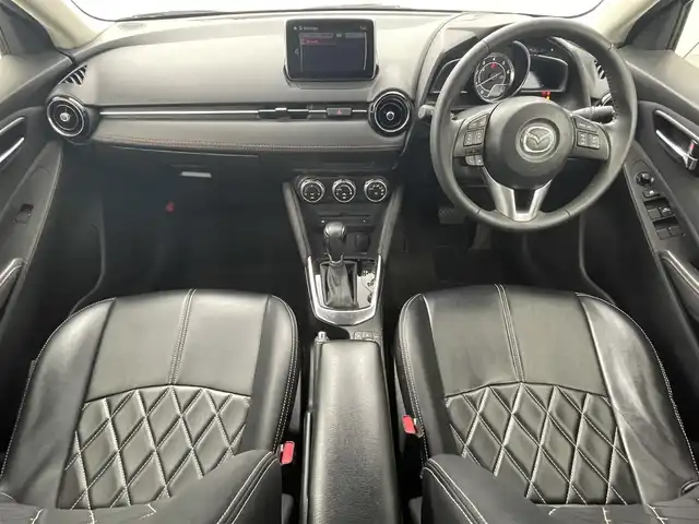 マツダ デミオ XD ツーリング 福井県 2015(平27)年 5.5万km ジェットブラックマイカ ディーゼル/純正マツダコネクトナビ/CD/DVD/フルセグTV/Bluetooth/USB/AM/FM/バックカメラ/衝突軽減ブレーキ/ETC/革巻きステアリング/ステアリングリモコン/ステアリングチルド機構/オートライト/フォグランプ/電動格納式ミラー/リアワイパー/社外シートカバー