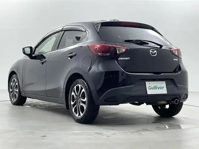 マツダ デミオ XD ツーリング 福井県 2015(平27)年 5.5万km ジェットブラックマイカ ディーゼル/純正マツダコネクトナビ/CD/DVD/フルセグTV/Bluetooth/USB/AM/FM/バックカメラ/衝突軽減ブレーキ/ETC/革巻きステアリング/ステアリングリモコン/ステアリングチルド機構/オートライト/フォグランプ/電動格納式ミラー/リアワイパー/社外シートカバー