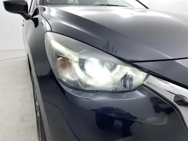 マツダ デミオ XD ツーリング 福井県 2015(平27)年 5.5万km ジェットブラックマイカ ディーゼル/純正マツダコネクトナビ/CD/DVD/フルセグTV/Bluetooth/USB/AM/FM/バックカメラ/衝突軽減ブレーキ/ETC/革巻きステアリング/ステアリングリモコン/ステアリングチルド機構/オートライト/フォグランプ/電動格納式ミラー/リアワイパー/社外シートカバー