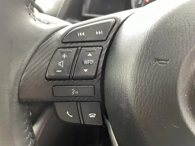 マツダ デミオ XD ツーリング 福井県 2015(平27)年 5.5万km ジェットブラックマイカ ディーゼル/純正マツダコネクトナビ/CD/DVD/フルセグTV/Bluetooth/USB/AM/FM/バックカメラ/衝突軽減ブレーキ/ETC/革巻きステアリング/ステアリングリモコン/ステアリングチルド機構/オートライト/フォグランプ/電動格納式ミラー/リアワイパー/社外シートカバー