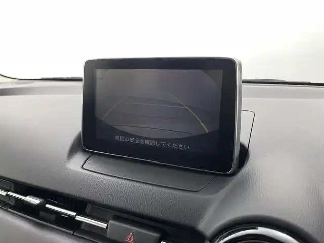 マツダ デミオ XD ツーリング 福井県 2015(平27)年 5.5万km ジェットブラックマイカ ディーゼル/純正マツダコネクトナビ/CD/DVD/フルセグTV/Bluetooth/USB/AM/FM/バックカメラ/衝突軽減ブレーキ/ETC/革巻きステアリング/ステアリングリモコン/ステアリングチルド機構/オートライト/フォグランプ/電動格納式ミラー/リアワイパー/社外シートカバー