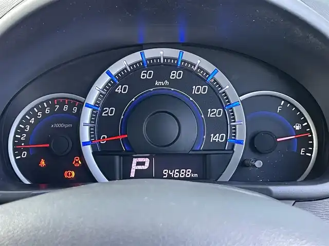 スズキ ワゴンＲ スティングレー X 香川県 2013(平25)年 9.5万km ブルーイッシュブラックパール3 エクリプス7型ナビ/・CD/DVD/・フルセグTV/・iPod接続/純正14インチアルミ/アイドリングストップ/HIDオートヘッドライト/フォグランプ/スマートキー/プッシュスタート