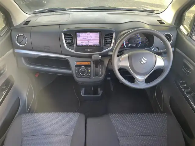 スズキ ワゴンＲ スティングレー X 愛知県 2013(平25)年 9.5万km ブルーイッシュブラックパール3 (株)IDOMが運営する【じしゃロン豊川店】の自社ローン対象車両になります。こちらは現金ご利用時の価格です。自社ローンご希望の方は別途その旨お申付け下さい。/ 社外メモリナビ/　〇 CD再生機能/　〇 フルセグTV/ ETC/ 革巻ステアリング/ フロアマット