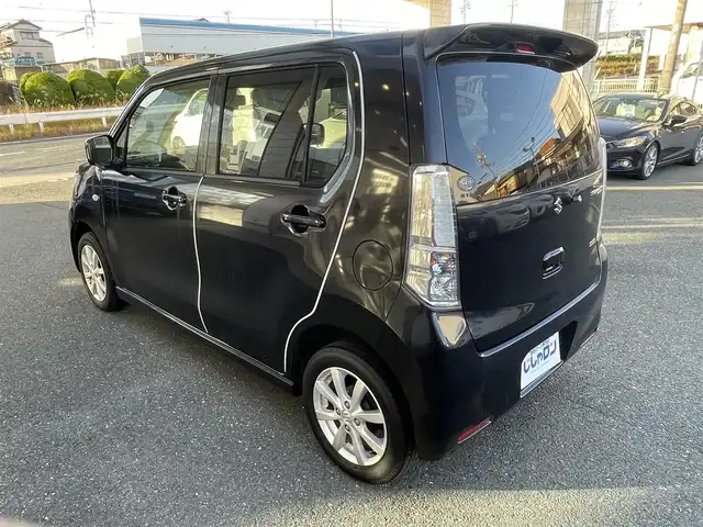 スズキ ワゴンＲ スティングレー X 愛知県 2013(平25)年 9.5万km ブルーイッシュブラックパール3 (株)IDOMが運営する【じしゃロン豊川店】の自社ローン対象車両になります。こちらは現金ご利用時の価格です。自社ローンご希望の方は別途その旨お申付け下さい。/ 社外メモリナビ/　〇 CD再生機能/　〇 フルセグTV/ ETC/ 革巻ステアリング/ フロアマット