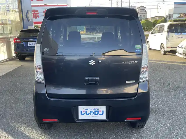 スズキ ワゴンＲ スティングレー X 愛知県 2013(平25)年 9.5万km ブルーイッシュブラックパール3 (株)IDOMが運営する【じしゃロン豊川店】の自社ローン対象車両になります。こちらは現金ご利用時の価格です。自社ローンご希望の方は別途その旨お申付け下さい。/ 社外メモリナビ/　〇 CD再生機能/　〇 フルセグTV/ ETC/ 革巻ステアリング/ フロアマット