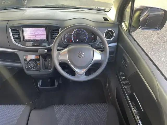 スズキ ワゴンＲ スティングレー X 愛知県 2013(平25)年 9.5万km ブルーイッシュブラックパール3 (株)IDOMが運営する【じしゃロン豊川店】の自社ローン対象車両になります。こちらは現金ご利用時の価格です。自社ローンご希望の方は別途その旨お申付け下さい。/ 社外メモリナビ/　〇 CD再生機能/　〇 フルセグTV/ ETC/ 革巻ステアリング/ フロアマット