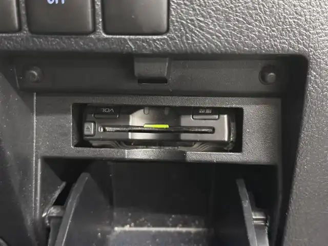 トヨタ アルファード S Cパッケージ 三重県 2021(令3)年 7.8万km ホワイトパールクリスタルシャイン ガソリン/FF/MTモード付インパネCVT/純正 9インチディスプレイオーディオ/（FM/AM/USB/iPod/Bluetooth/TV/Miracast/CarPlay/AndroidAuto）/バックガイドモニター/両側パワースライドドア/ドライブレコーダー 前後/ETC/Toyota Safety Sense/・プリクラッシュセーフティ/・レーントレーシングアシスト/・クリアランスソナー/・パーキングサポートブレーキ/・アダプティブハイビームシステム/・レーダークルコン/・ロードサインアシスト/・先行車発進告知機能/・ブラインドスポットモニター*＋リヤクロストラフィックアラート*/など/装備/・ツインムーンルーフ*/・デジタルインナーミラー*/・合皮シート/・パワーシート（D/N）/・エグゼクティブパワーシート（電動リクライニング＆オットマン（N/2nd））/・パワーバックドア/・シートヒーター・ベンチレーション（D/N）/・ステアリングヒーター/・オートライト/・3眼LEDヘッドランプ/・左右・後席独立オートエアコン/・純正18AW/・スマートキーx1/など