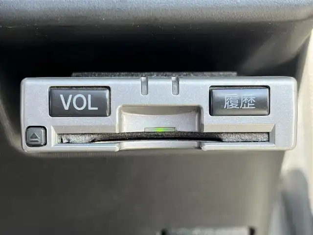 トヨタ アクア G G’s 奈良県 2015(平27)年 4.3万km ライムホワイトパールクリスタルシャイン 純正7インチナビ（NSCP-W62）/クルーズコントロール/バックカメラ/横滑り防止/ハーフレザーシート/前席シートヒーター/オートライト/LEDヘッドライト/電動格納ミラー/後方ドライブレコーダー/ETC/純正17インチAW/保証書/取り扱い説明書/スペアキーX1