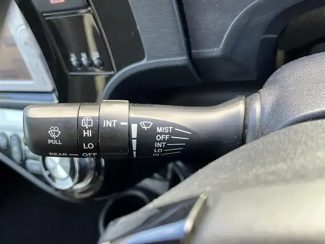 トヨタ アクア G G’s 奈良県 2015(平27)年 4.3万km ライムホワイトパールクリスタルシャイン 純正7インチナビ（NSCP-W62）/クルーズコントロール/バックカメラ/横滑り防止/ハーフレザーシート/前席シートヒーター/オートライト/LEDヘッドライト/電動格納ミラー/後方ドライブレコーダー/ETC/純正17インチAW/保証書/取り扱い説明書/スペアキーX1