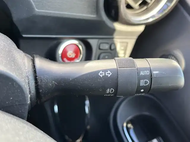 トヨタ アクア G G’s 奈良県 2015(平27)年 4.3万km ライムホワイトパールクリスタルシャイン 純正7インチナビ（NSCP-W62）/クルーズコントロール/バックカメラ/横滑り防止/ハーフレザーシート/前席シートヒーター/オートライト/LEDヘッドライト/電動格納ミラー/後方ドライブレコーダー/ETC/純正17インチAW/保証書/取り扱い説明書/スペアキーX1