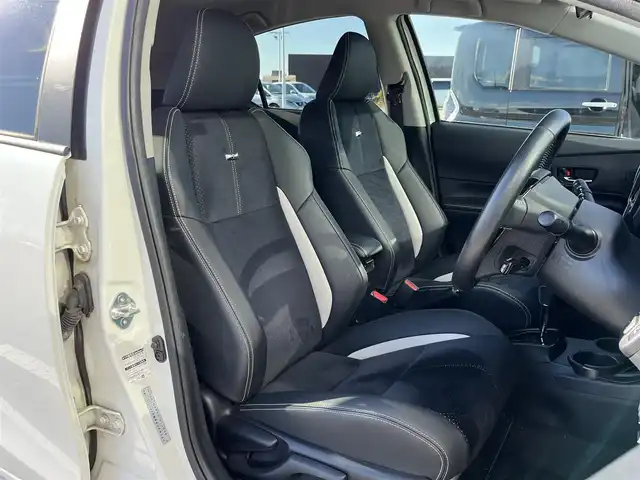 トヨタ アクア G G’s 奈良県 2015(平27)年 4.3万km ライムホワイトパールクリスタルシャイン 純正7インチナビ（NSCP-W62）/クルーズコントロール/バックカメラ/横滑り防止/ハーフレザーシート/前席シートヒーター/オートライト/LEDヘッドライト/電動格納ミラー/後方ドライブレコーダー/ETC/純正17インチAW/保証書/取り扱い説明書/スペアキーX1