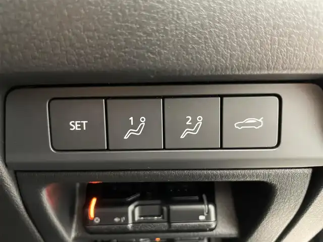 マツダ マツダ３セダン 20S プロアクティブ ツーリングS 鹿児島県 2023(令5)年 1.3万km マシーングレープレミアムM 禁煙車/アラウンドビューモニター/ブラインドスポットモニター/純正ナビ/　フルセグTV/　AppleCarplay/　AndroidAuto/　DVD/CD/　Bluetooth/　HDMI端子/前後ドライブレコーダー/ETC/電動パーキングブレーキ/オートブレーキホールド/ステアリングヒーター/運転席パワーシート/ドライビングポジションメモリー/前席シートヒーター/純正アルミホイール/電動格納ミラー/LEDヘッドライト