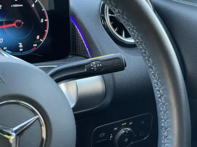 メルセデス・ベンツ Ｍ・ベンツ ＧＬＢ２００ｄ 4マチック 山梨県 2023(令5)年 1万km グレー