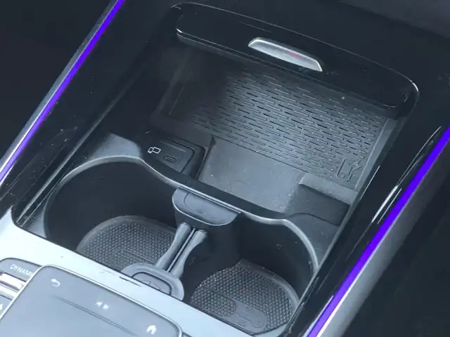 メルセデス・ベンツ Ｍ・ベンツ ＧＬＢ２００ｄ 4マチック 山梨県 2023(令5)年 1万km グレー