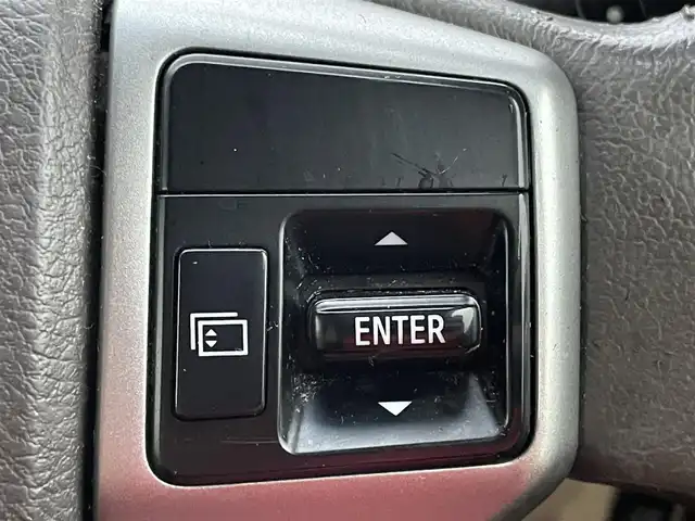 トヨタ ランドクルーザー プラド TX Lパッケージ 兵庫県 2015(平27)年 13万km ホワイトパールクリスタルシャイン モデリスタエアロ/サンルーフ/DN席シートヒーター/３列目電動シート/クルーズコントロール/ビルトインETC/純正アルミホイール/Bluetooth接続/ダウンヒルアシストコントロール/４WD/社外メモリナビ/オートマチックハイビーム/ヘッドライトウォッシャー/フルセグTV/スペアキー/スイッチスタート