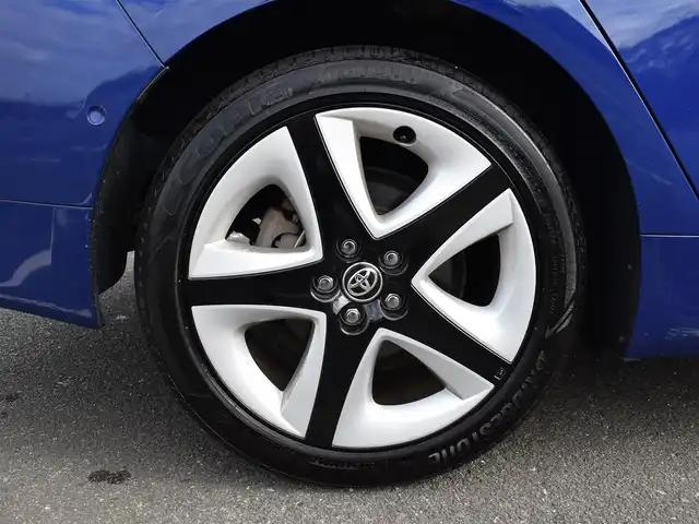 トヨタ プリウス A プレミアム　ツーリングセレ 福岡県 2018(平30)年 8万km ダークブルーマイカM トヨタセーフティセンス/純正9インチメモリナビ/フルセグ/CD/DVD/BT/HDMI/バックカメラ/純正LEDヘッドライト/純正17インチアルミホイール/純正ドライブレコーダー/合皮レザーシート/レーダークルーズコントロール/ブラインドスポットモニター/クリアランスソナー/ヘッドライトアップディスプレイ/前席シートヒーター/D席パワーシート/ステアリングリモコン/ビルトインETC