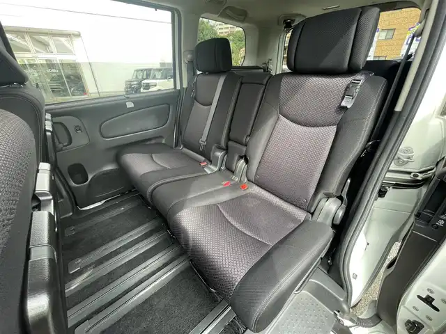 日産 セレナ ハイウェイS G Sハイブリッド 兵庫県 2012(平24)年 9.2万km ブリリアントホワイトパール (株)IDOMが運営する【じしゃロン神戸名谷店】の自社ローン専用車両になりますこちらは現金またはオートローンご利用時の価格です。自社ローンご希望の方は別途その旨お申付け下さい。/ナビ(HM512D-W)/TV/CD/DVD/Bluetooth/ETC/バックカメラ/クルーズコントロール/両側パワースライドドア/フリップダウンモニター/純正フロアマット/純正アルミホイール/ドアバイザー/オートライト/フォグライト/取扱説明書/保証書/スペアキー×１