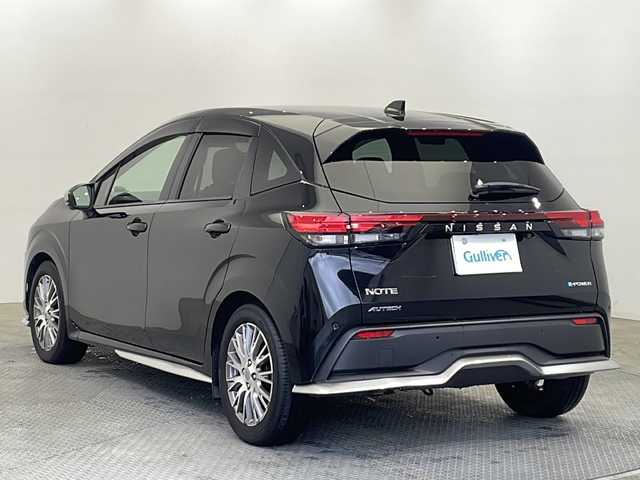 日産 ノート オーテック 栃木県 2021(令3)年 4.2万km 黒 純正ナビ/（フルセグ/Bluetooth/USB）/全方位カメラ/プロパイロット/エマージェンシーブレーキシステム/コーナーセンサー/ビルトインETC/前方ドラレコ/禁煙車/デジタルインナーミラー/オートライト/LEDヘッドライト/横滑り防止装置/フォグランプ/スマートキー/プッシュスタート/ステアリングスイッチ/電動格納ミラー/ウインカーミラー/純正アルミホイール/純正フロアマット