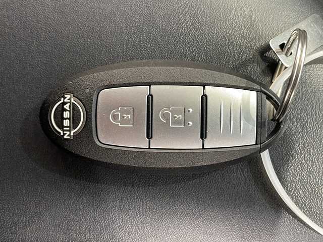 日産 ノート オーテック 栃木県 2021(令3)年 4.2万km 黒 純正ナビ/（フルセグ/Bluetooth/USB）/全方位カメラ/プロパイロット/エマージェンシーブレーキシステム/コーナーセンサー/ビルトインETC/前方ドラレコ/禁煙車/デジタルインナーミラー/オートライト/LEDヘッドライト/横滑り防止装置/フォグランプ/スマートキー/プッシュスタート/ステアリングスイッチ/電動格納ミラー/ウインカーミラー/純正アルミホイール/純正フロアマット