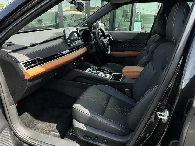 三菱 アウトランダー ＰＨＥＶ P 栃木県 2022(令4)年 4.1万km ブラックダイヤモンド 電動パノラマサンルーフ/スポーティーパッケージ/純正9インチナビ/BOSEサウンド/AppleCarPlay/AndroidAuto/Bluetoothオーディオ/フルセグTV（走行中視聴可）/ステアリングリモコン/マルチアラウンドモニター/ワイヤレス充電/三菱e-Assist/マイパイロット/レーンアシスト/ブラインドスポットモニター/ヘッドアップディスプレイ/エレクトリックテールゲート/アダプティブLEDヘッドライト/マッサージ機能付パワーシート/全席シートヒーター/ステアリングヒーター/ビルトインETC2.0/AC1500W給電