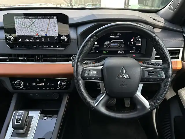 三菱 アウトランダー ＰＨＥＶ P 栃木県 2022(令4)年 4.1万km ブラックダイヤモンド 電動パノラマサンルーフ/スポーティーパッケージ/純正9インチナビ/BOSEサウンド/AppleCarPlay/AndroidAuto/Bluetoothオーディオ/フルセグTV（走行中視聴可）/ステアリングリモコン/マルチアラウンドモニター/ワイヤレス充電/三菱e-Assist/マイパイロット/レーンアシスト/ブラインドスポットモニター/ヘッドアップディスプレイ/エレクトリックテールゲート/アダプティブLEDヘッドライト/マッサージ機能付パワーシート/全席シートヒーター/ステアリングヒーター/ビルトインETC2.0/AC1500W給電