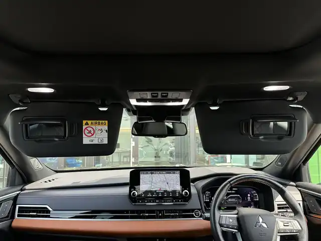 三菱 アウトランダー ＰＨＥＶ P 栃木県 2022(令4)年 4.1万km ブラックダイヤモンド 電動パノラマサンルーフ/スポーティーパッケージ/純正9インチナビ/BOSEサウンド/AppleCarPlay/AndroidAuto/Bluetoothオーディオ/フルセグTV（走行中視聴可）/ステアリングリモコン/マルチアラウンドモニター/ワイヤレス充電/三菱e-Assist/マイパイロット/レーンアシスト/ブラインドスポットモニター/ヘッドアップディスプレイ/エレクトリックテールゲート/アダプティブLEDヘッドライト/マッサージ機能付パワーシート/全席シートヒーター/ステアリングヒーター/ビルトインETC2.0/AC1500W給電