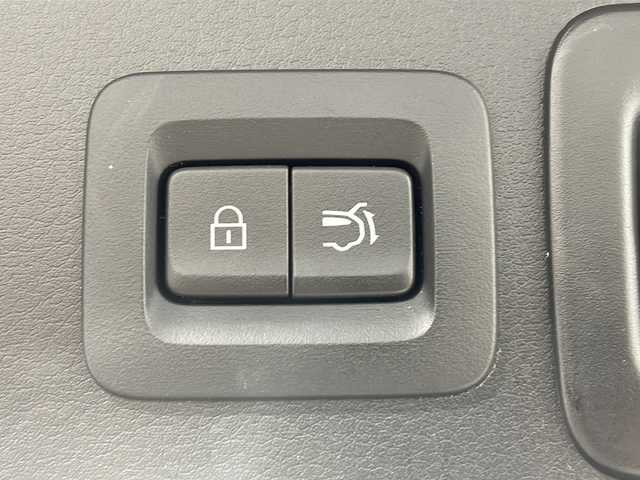 マツダ ＣＸ－３０ 20S プロアクティブツーリングセレ 沖縄県 2020(令2)年 3万km ポリメタルグレーM 禁煙車　/純正ナビ　/→【CD/DVD/フルセグTV/BT】/全方位カメラ　/ＥＴＣ　/前後ドラレコ　/レーダークルーズコントロール　/ブラインドスポットモニター/ヘッドアップディスプレイ　/パワーバックドア　/ハーフレザー　/前席シートヒーター　/ステアリングヒーター　/衝突被害軽減システム/横滑り防止装置/前後コーナーセンサー/純正LEDヘッドライト/オートライト/オートマチックハイビーム/スマートキー