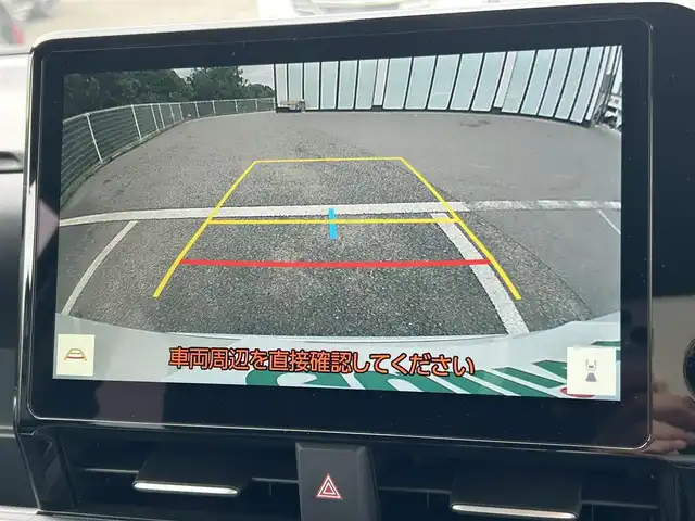 トヨタ ヴォクシー ハイブリッド S－Z 大阪府 2025(令7)年 0.1万km未満 ホワイトパールクリスタルシャイン 純正10.5インチナビ/  フルセグTV/Bluetooth/USB/100V電源/CD/DVDデッキ/バックモニター/ユニバーサルステップ/ブラインドスポットモニター/・安心降車アシスト/・状態時支援アドバンスドライブ/・レーンチェンジアシスト/快適利便パッケージ/・ハンズフリー両側パワースライドドア/・全席シートヒーター/・電動リアゲート/・ナノイーX/・オットマン/トヨタセーフティセンス/・レーンキープアシスト/・プリクラッシュセーフティ/・ハイビームアシスト/・レーダークルーズコントロール/横滑り防止装置/コーナーセンサー/純正17インチアルミホイール/純正フロアマット/プッシュスタート/スマートキー/ETC/LED/禁煙車