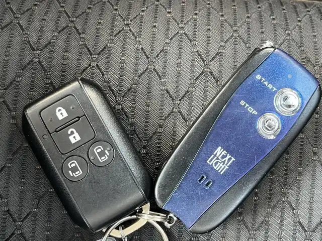 スズキ スペーシア カスタム HYBRID XS ターボ 奈良県 2018(平30)年 6.4万km ピュアホワイトP 両側パワースライドドア/Panasonicフローティングナビ(フルセグTV/CD/DVD/AM・FM/BT)/バックカメラ/ETC/パドルシフト/スズキセーフティサポート/クルーズコントロール/運転席シートヒーター/ハーフレザーシート/本革巻きステアリング/LEDヘッドライト/純正15インチアルミホイール/純正フロアマット/後席サンシェード