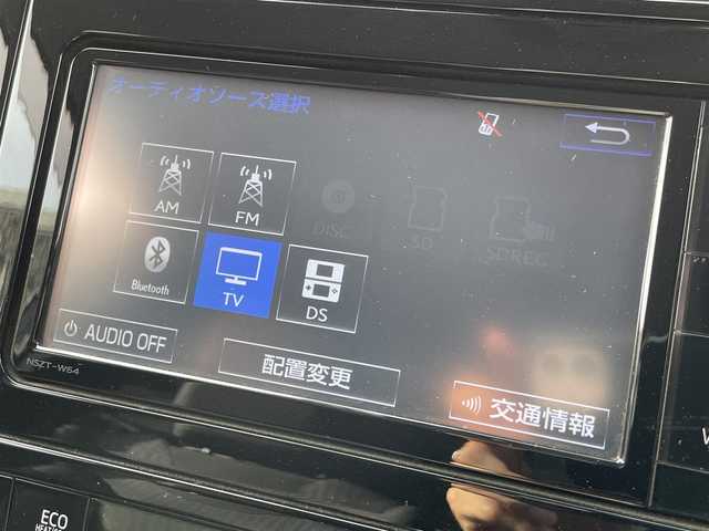 トヨタ プリウス A 和歌山県 2016(平28)年 13.2万km アティチュードブラックマイカ (株)IDOMが運営する【じしゃロン和歌山店】の自社ローン専用車両になります。こちらは現金またはオートローンご利用時の価格です。自社ローンご希望の方は別途その旨お申付け下さい/純正ナビゲーション/バックモニター/Bluetooth/フルセグ視聴/CD/DVD/ドライブレコーダー/ETC/プリクラッシュセーフティ/レーダークルーズコントロール/ブラインドスポットモニター/ヘッドアップディスプレイ/駐車支援システム/クリアランスソナー/プッシュスタート/スマートキー/スペアキー/LEDヘッドライト/オートハイビーム/オートライト/取扱説明書・記録簿