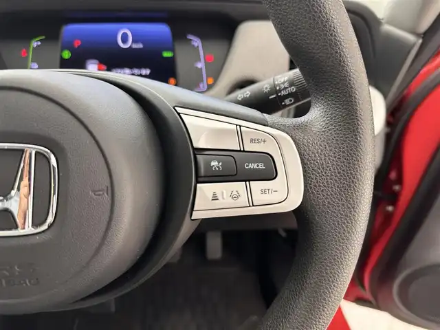 ホンダ フィット e:HEVクロスター 滋賀県 2020(令2)年 5.4万km プレミアムクリスタルレッドM 純正9インチナビ/（CD/DVD/フルセグTV/Bluetooth）/バックカメラ/追従型クルーズコントロール/ビルトインETC/ドライブレコーダー/オートライト/オートハイビーム/コーナーセンサー/LEDヘッドライト/衝突回避支援システム/レーンキープアシスト/横滑り防止装置/電動パーキングブレーキ/プッシュスタート/スマートキー