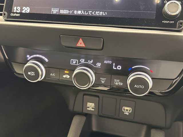 ホンダ フィット e:HEVクロスター 滋賀県 2020(令2)年 5.4万km プレミアムクリスタルレッドM 純正9インチナビ/（CD/DVD/フルセグTV/Bluetooth）/バックカメラ/追従型クルーズコントロール/ビルトインETC/ドライブレコーダー/オートライト/オートハイビーム/コーナーセンサー/LEDヘッドライト/衝突回避支援システム/レーンキープアシスト/横滑り防止装置/電動パーキングブレーキ/プッシュスタート/スマートキー