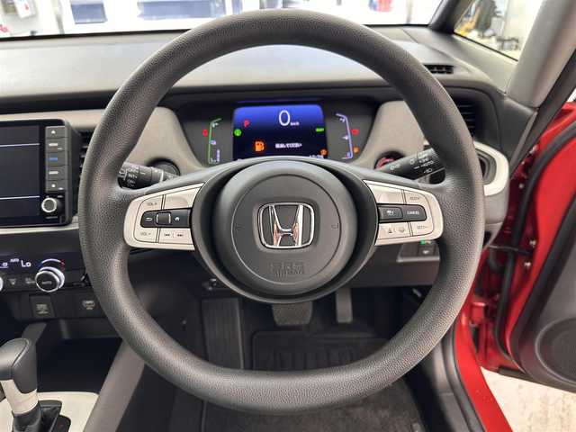 ホンダ フィット e:HEVクロスター 滋賀県 2020(令2)年 5.4万km プレミアムクリスタルレッドM 純正9インチナビ/（CD/DVD/フルセグTV/Bluetooth）/バックカメラ/追従型クルーズコントロール/ビルトインETC/ドライブレコーダー/オートライト/オートハイビーム/コーナーセンサー/LEDヘッドライト/衝突回避支援システム/レーンキープアシスト/横滑り防止装置/電動パーキングブレーキ/プッシュスタート/スマートキー