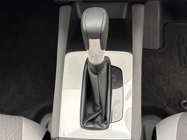 ホンダ フィット e:HEVクロスター 滋賀県 2020(令2)年 5.4万km プレミアムクリスタルレッドM 純正9インチナビ/（CD/DVD/フルセグTV/Bluetooth）/バックカメラ/追従型クルーズコントロール/ビルトインETC/ドライブレコーダー/オートライト/オートハイビーム/コーナーセンサー/LEDヘッドライト/衝突回避支援システム/レーンキープアシスト/横滑り防止装置/電動パーキングブレーキ/プッシュスタート/スマートキー