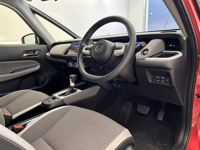 ホンダ フィット e:HEVクロスター 滋賀県 2020(令2)年 5.4万km プレミアムクリスタルレッドM 純正9インチナビ/（CD/DVD/フルセグTV/Bluetooth）/バックカメラ/追従型クルーズコントロール/ビルトインETC/ドライブレコーダー/オートライト/オートハイビーム/コーナーセンサー/LEDヘッドライト/衝突回避支援システム/レーンキープアシスト/横滑り防止装置/電動パーキングブレーキ/プッシュスタート/スマートキー