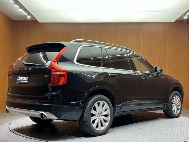 ボルボ ＸＣ９０ T5 AWD モーメンタム 千葉県 2016(平28)年 4.1万km オニキスブラックP ＡＣＣ　/白革シート　/３６０°カメラ　/電動リアゲート　/純正ナビ　/パワーシート　/シートヒーター　/レーンアシスト　/ブラインドスポット　/オートホールド　/ＥＴＣ