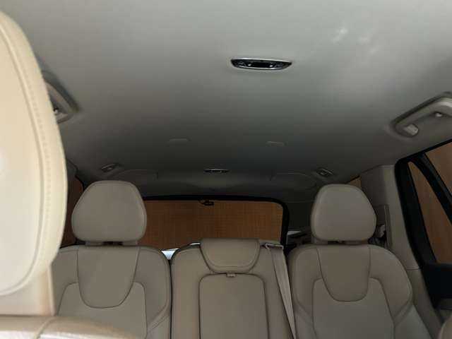 ボルボ ＸＣ９０ T5 AWD モーメンタム 千葉県 2016(平28)年 4.1万km オニキスブラックP ＡＣＣ　/白革シート　/３６０°カメラ　/電動リアゲート　/純正ナビ　/パワーシート　/シートヒーター　/レーンアシスト　/ブラインドスポット　/オートホールド　/ＥＴＣ