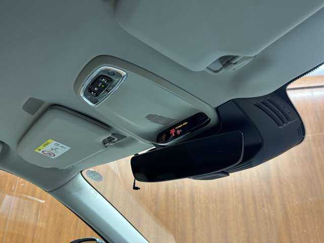ボルボ ＸＣ９０ T5 AWD モーメンタム 千葉県 2016(平28)年 4.1万km オニキスブラックP ＡＣＣ　/白革シート　/３６０°カメラ　/電動リアゲート　/純正ナビ　/パワーシート　/シートヒーター　/レーンアシスト　/ブラインドスポット　/オートホールド　/ＥＴＣ