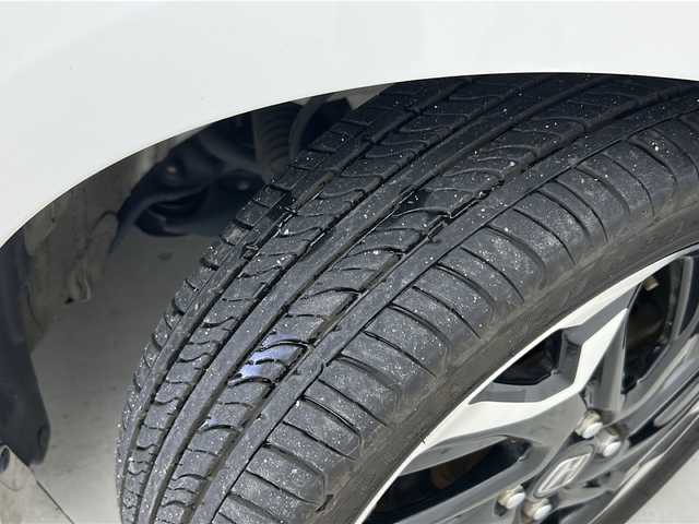 ホンダ Ｎ ＢＯＸ カスタム G L ターボ ホンダセンシング 宮城県 2018(平30)年 6.1万km プラチナホワイトパール ホンダセンシング/・衝突軽減ブレーキ/・アダプティブクルーズコントロール/・レーンキープアシスト/・先行車発進お知らせ/・標識認識機能/両側パワースライドドア/社外7インチナビ/・BT.CD.DVD.AM.FM/バックカメラ/ワンセグテレビ/ビルトインETC/革巻きステアリング/パドルシフト/ステアリングスイッチ/プッシュスタート/スマートキー（2本）/ハーフレザーシート/純正フロアマット/純正15インチアルミホイール/LEDヘッドライト/LEDフォグランプ/ドアバイザー/ウインカーミラー/アイドリングストップ/横滑り防止機能