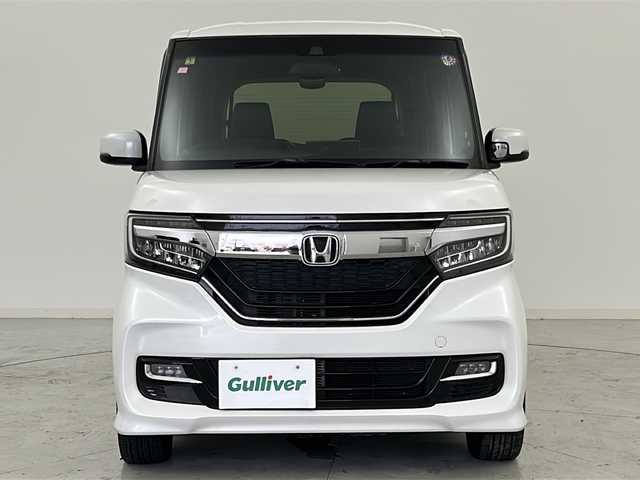 ホンダ Ｎ ＢＯＸ カスタム G L ターボ ホンダセンシング 宮城県 2018(平30)年 6.1万km プラチナホワイトパール ホンダセンシング/・衝突軽減ブレーキ/・アダプティブクルーズコントロール/・レーンキープアシスト/・先行車発進お知らせ/・標識認識機能/両側パワースライドドア/社外7インチナビ/・BT.CD.DVD.AM.FM/バックカメラ/ワンセグテレビ/ビルトインETC/革巻きステアリング/パドルシフト/ステアリングスイッチ/プッシュスタート/スマートキー（2本）/ハーフレザーシート/純正フロアマット/純正15インチアルミホイール/LEDヘッドライト/LEDフォグランプ/ドアバイザー/ウインカーミラー/アイドリングストップ/横滑り防止機能
