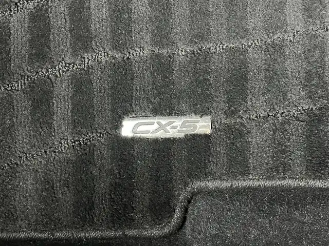 マツダ ＣＸ－５ XD 高知県 2012(平24)年 4万km ブラック 純正ナビ/　Bluetooth/フルセグ/　CD/DVD/AM/FM/バックカメラ/ターボ/ドライブレコーダー/ビルトインETC/純正フロアマット/純正17インチアルミホイール/オートライト/アイドリングストップ/プッシュスタート/スマートキー/スペアキー/MTモード付AT/AFS/横滑り防止装置/盗難防止装置/取扱説明書