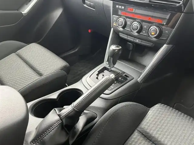 マツダ ＣＸ－５ XD 高知県 2012(平24)年 4万km ブラック 純正ナビ/　Bluetooth/フルセグ/　CD/DVD/AM/FM/バックカメラ/ターボ/ドライブレコーダー/ビルトインETC/純正フロアマット/純正17インチアルミホイール/オートライト/アイドリングストップ/プッシュスタート/スマートキー/スペアキー/MTモード付AT/AFS/横滑り防止装置/盗難防止装置/取扱説明書
