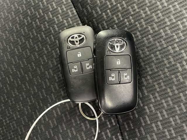 トヨタ ルーミー G 栃木県 2022(令4)年 5万km パールホワイトⅢ 純正ナビ/ーAM・FM/CD/フルセグTV/Bluetooth/バックカメラ/両側パワースライドドア/前後ドライブレコーダー/ETC/オートエアコン/オートライト/アイドリングストップ/前後コーナーセンサー/USB/スペアキー１本/電動格納ミラー
