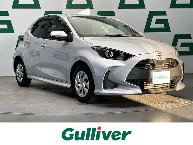 トヨタ ヤリス X 鹿児島県 2020(令2)年 4.4万km シルバーM 禁煙/トヨタセーフティセンス/○プリクラッシュセーフティ/○ロードサインアシスト/○オートマチックハイビーム/純正ナビ機能付きディスプレイオーディオ/バックカメラ/横滑り防止機能/前方ドライブレコーダー/ETC/ドアバイザー/純正フロアマット/オートライト/ヘッドライトレベライザー
