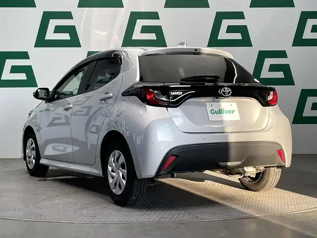 トヨタ ヤリス X 鹿児島県 2020(令2)年 4.4万km シルバーM 禁煙/トヨタセーフティセンス/○プリクラッシュセーフティ/○ロードサインアシスト/○オートマチックハイビーム/純正ナビ機能付きディスプレイオーディオ/バックカメラ/横滑り防止機能/前方ドライブレコーダー/ETC/ドアバイザー/純正フロアマット/オートライト/ヘッドライトレベライザー