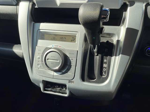 スズキ ハスラー F リミテッド 新潟県 2017(平29)年 9.9万km クールカーキパールメタリック/ホワイト2トーンルーフ 4WD/純正メモリナビ(CN-RZ72)/(AM/FM/CD/DVD/Bluetooth)/フルセグTV/衝突被害軽減ブレーキ/横滑り防止装置/ヒルディセントコントロール/グリップコントロール/レーンキープアシスト/アイドリングストップ/D/N席シートヒーター/ステアリングスイッチ/プッシュスタート/スマートキー/HIDヘッドライト/オートライト/フォグランプ/電動格納ミラー