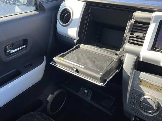 スズキ ハスラー F リミテッド 新潟県 2017(平29)年 9.9万km クールカーキパールメタリック/ホワイト2トーンルーフ 4WD/純正メモリナビ(CN-RZ72)/(AM/FM/CD/DVD/Bluetooth)/フルセグTV/衝突被害軽減ブレーキ/横滑り防止装置/ヒルディセントコントロール/グリップコントロール/レーンキープアシスト/アイドリングストップ/D/N席シートヒーター/ステアリングスイッチ/プッシュスタート/スマートキー/HIDヘッドライト/オートライト/フォグランプ/電動格納ミラー