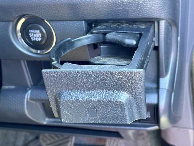 スズキ ハスラー F リミテッド 新潟県 2017(平29)年 9.9万km クールカーキパールメタリック/ホワイト2トーンルーフ 4WD/純正メモリナビ(CN-RZ72)/(AM/FM/CD/DVD/Bluetooth)/フルセグTV/衝突被害軽減ブレーキ/横滑り防止装置/ヒルディセントコントロール/グリップコントロール/レーンキープアシスト/アイドリングストップ/D/N席シートヒーター/ステアリングスイッチ/プッシュスタート/スマートキー/HIDヘッドライト/オートライト/フォグランプ/電動格納ミラー